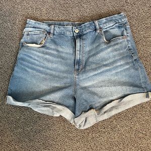 American Eagle jean shorts size 18